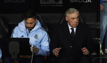 安切洛蒂面临双重考验:皇马主帅或因儿子执教计划岌岌可危