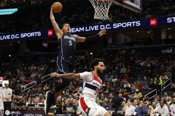 班凯罗33+18+8卡林顿32+9+7 瓦格纳27分魔术击败奇才