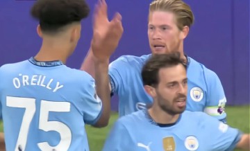 曼城以一场关键胜利稳固前三位置:4连胜领跑大黑马,提前锁定欧冠门票