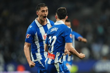 1-0,25岁罗马旧将一锤定音:助西甲第15掀翻西甲第11,豪取3连胜