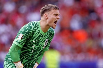 电讯报:拜仁准备今夏引进维尔布鲁根,布莱顿对球员标价6000万镑