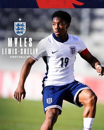 阿森纳&英格兰祝贺斯凯利首次入选三狮名单:一个突破性的赛季!