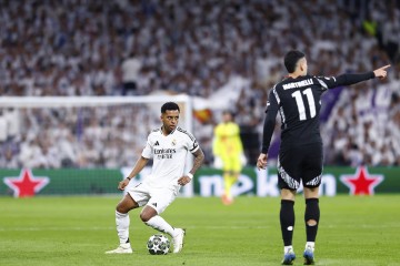 英媒:阿森纳希望在季前赛前完成中锋引援 对罗德里戈保持耐心